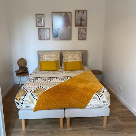 • Bel - Centre Historique De Пуатье